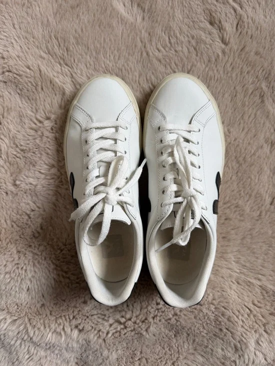 Women’s Veja Campo Tennis Sneaker Black White Size 7 - Picture 2 of 9